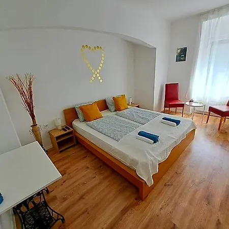Milla Aparthotel Eger